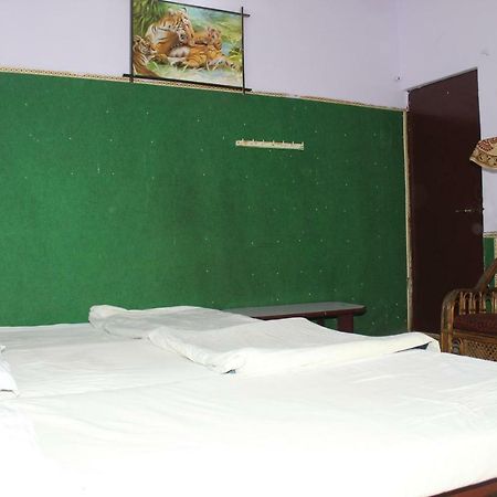 Hotel Raj Agra  Extérieur photo