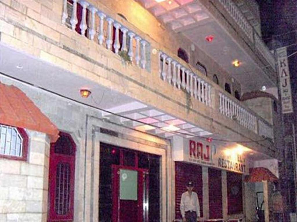 Hotel Raj Agra  Extérieur photo