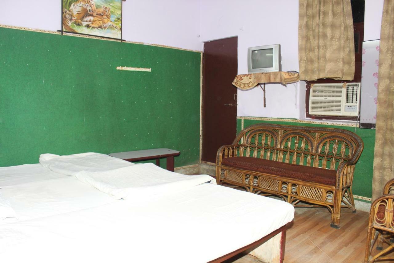 Hotel Raj Agra  Extérieur photo
